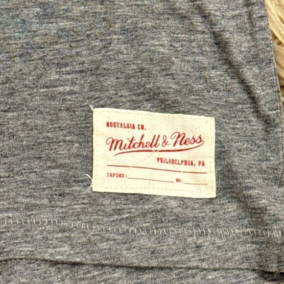 Lakers tank top size large - Picture 2 of 4